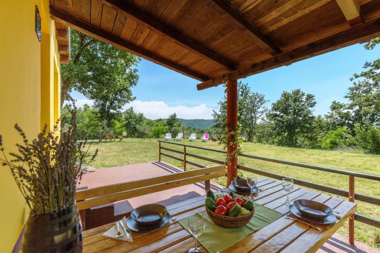Vacation Home Latini Hum Exterior photo